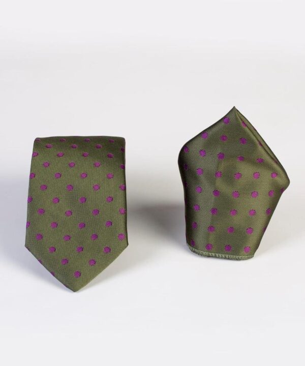 Classic Polka-dot Tie