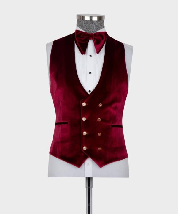 Classic Groom Tuxedo - Image 2