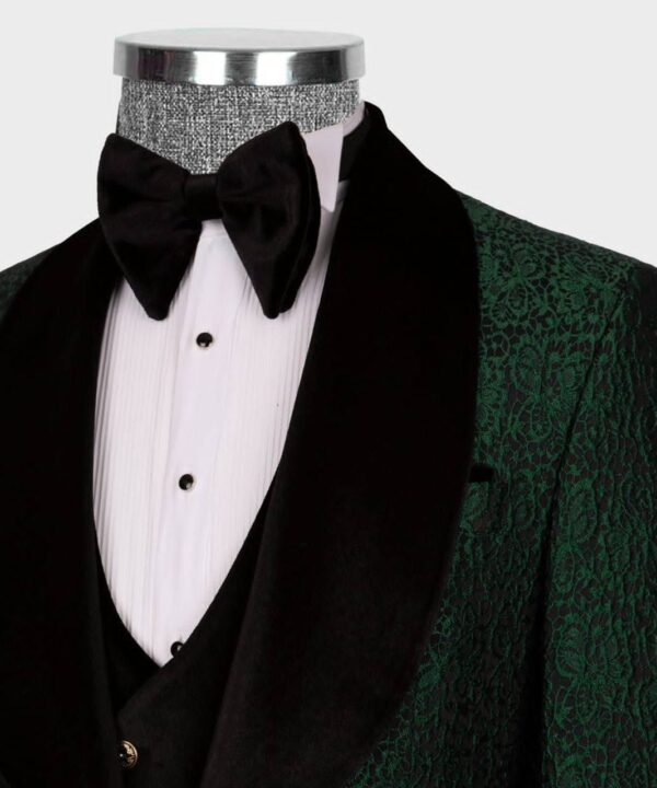 Classic Groom Tuxedo - Image 4