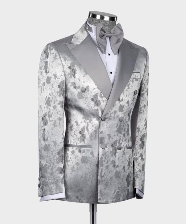 Classic Tuxedo Suit - Image 3