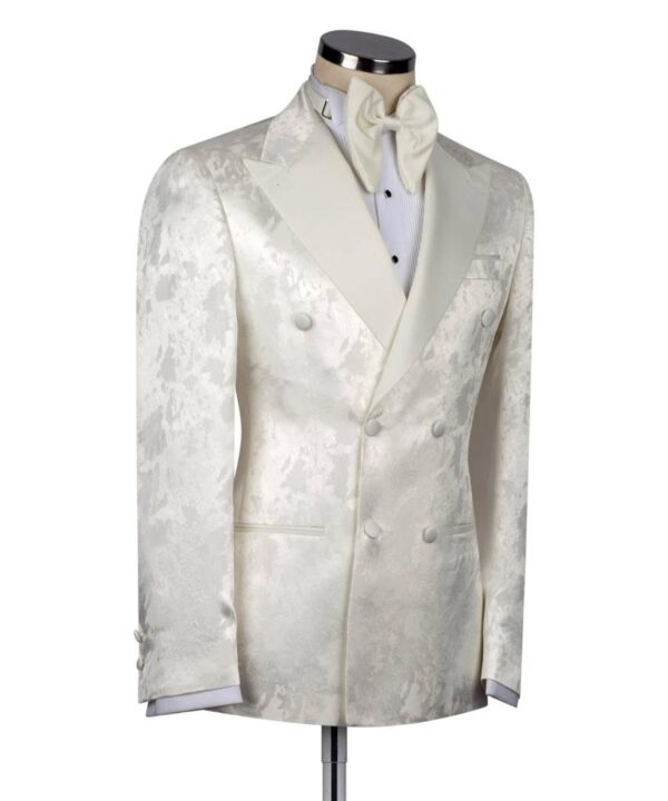 Classic Tuxedo Suit - Image 2