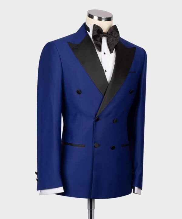 Classic Tuxedo Suit - Image 3