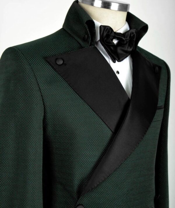 Classic Tuxedo Suit - Image 2