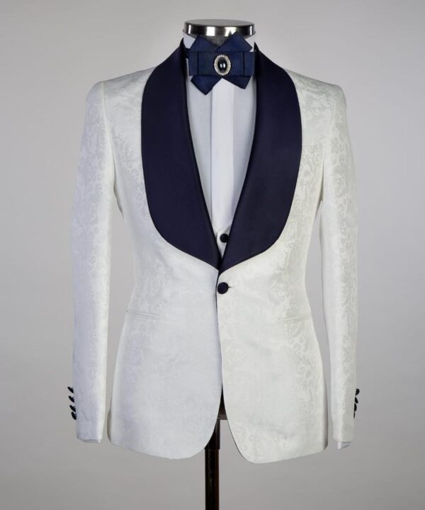 Classic Tuxedo Suit - Image 2