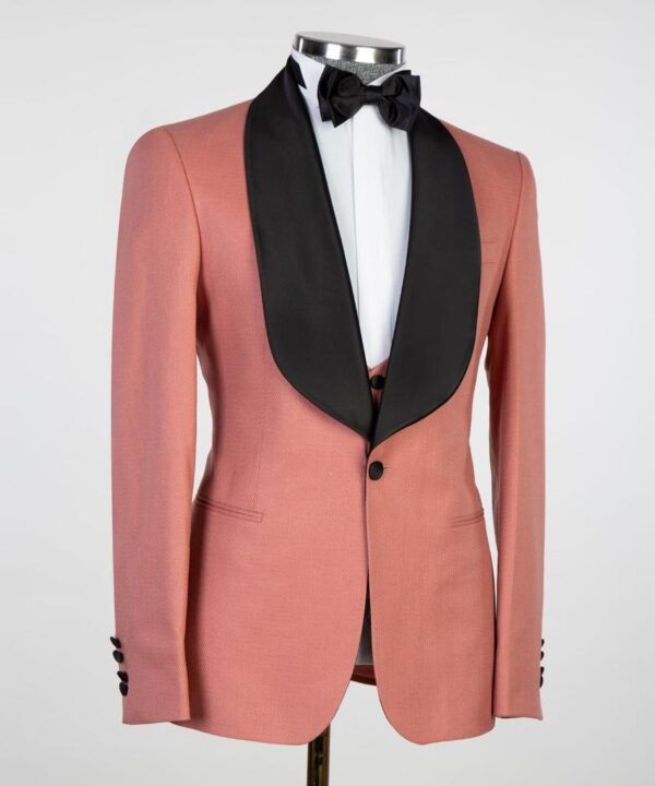 Classic Tuxedo Suit - Image 2