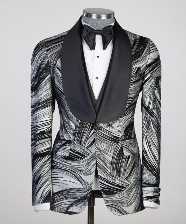 Classic Tuxedo Suit - Image 3