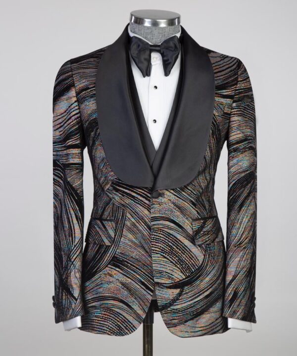 Classic Tuxedo Suit - Image 3