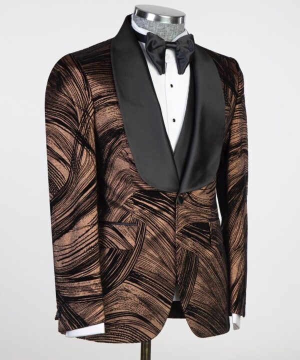 Classic Tuxedo Suit - Image 3