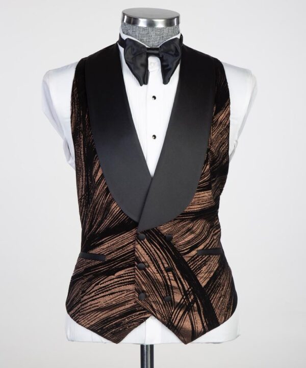 Classic Tuxedo Suit - Image 2