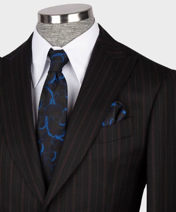 Classic Three-piece Suit - Image 4