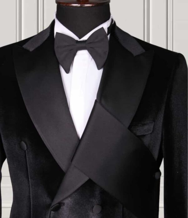 Deluxe Tuxedo Suit - Image 2