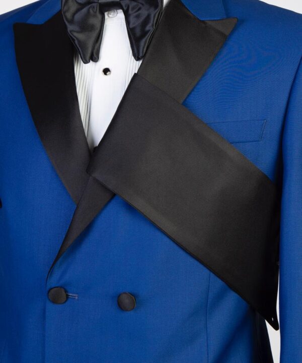 Deluxe Tuxedo Suit - Image 2