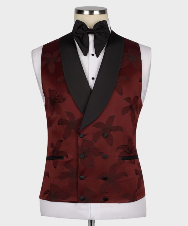 Classic Tuxedo Suit - Image 2