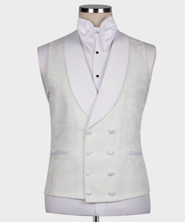 Classic Tuxedo Suit - Image 2