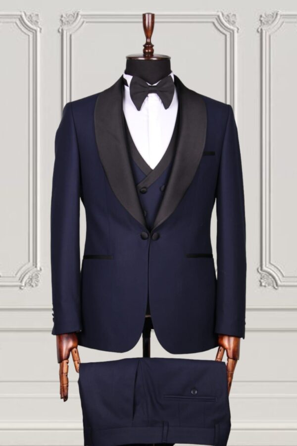 Classic Tuxedo Suit - Image 3