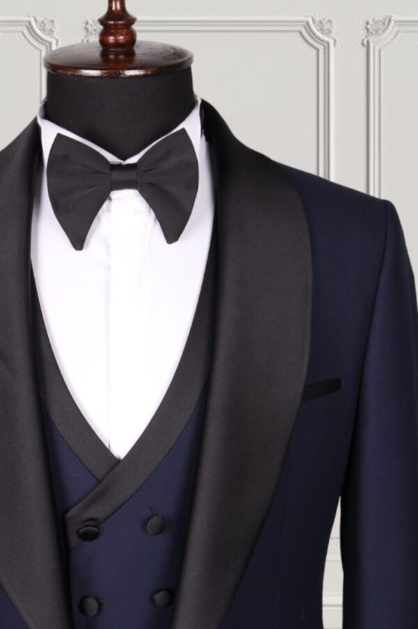 Classic Tuxedo Suit - Image 2