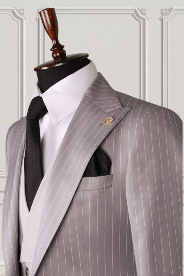 Classic Three-piece Suit - Image 2