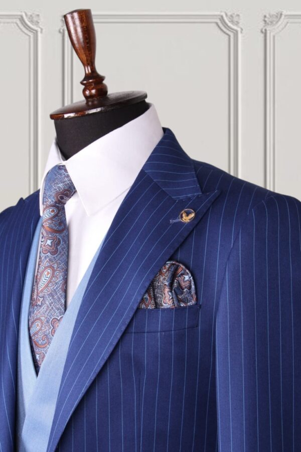 Classic Three-piece Suit - Image 2