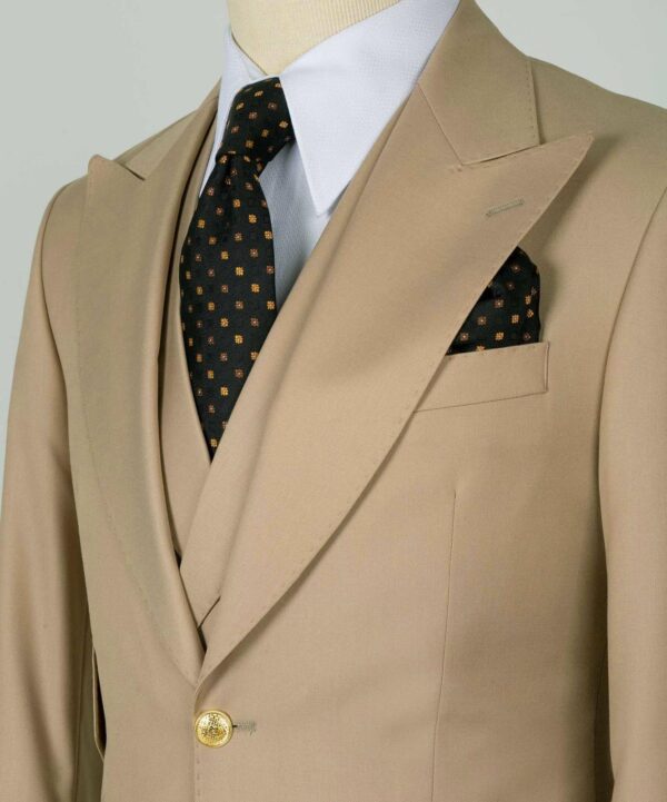 Classic Three-piece Suit - Image 4