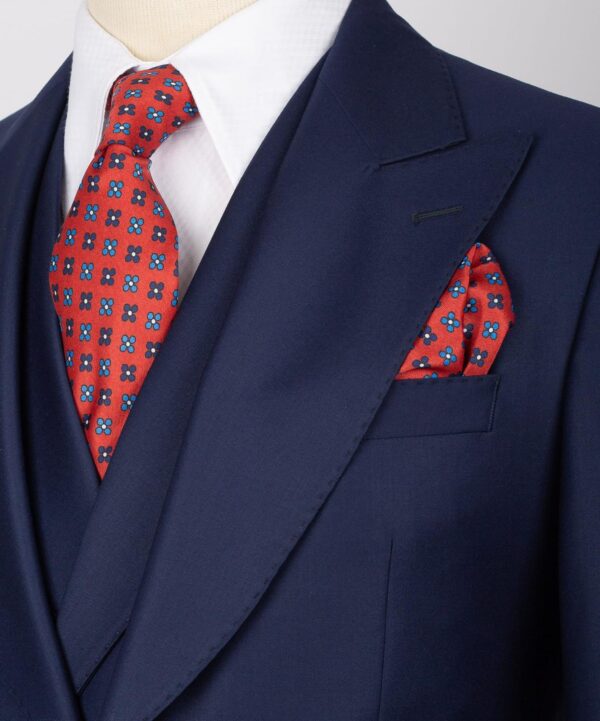 Classic Three-piece Suit - Image 4
