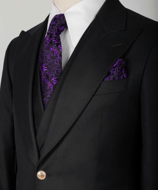 Classic Three-piece Suit - Image 5