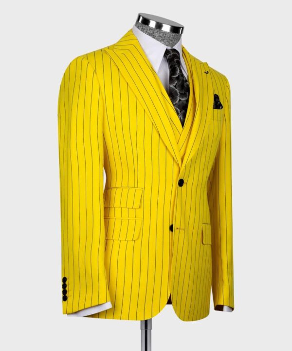 Classic Three-piece Suit - Image 5