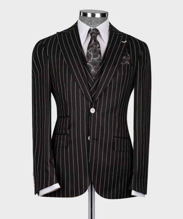 Classic Three-piece Suit - Image 3