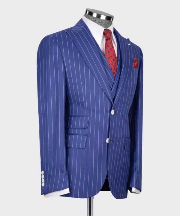 Classic Three-piece Suit - Image 5