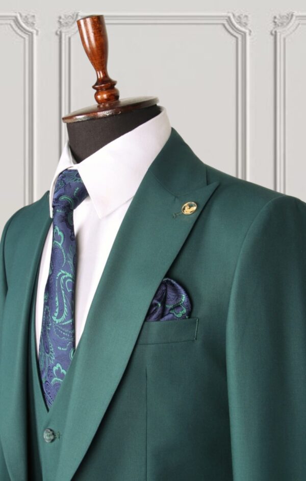 Classic Three-piece Suit - Image 2