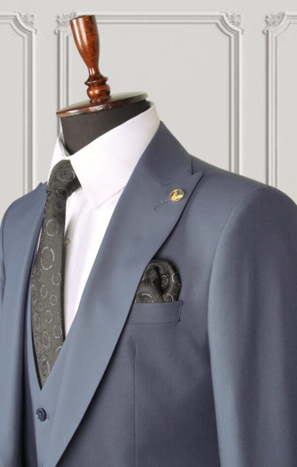 Classic Three-piece Suit - Image 2
