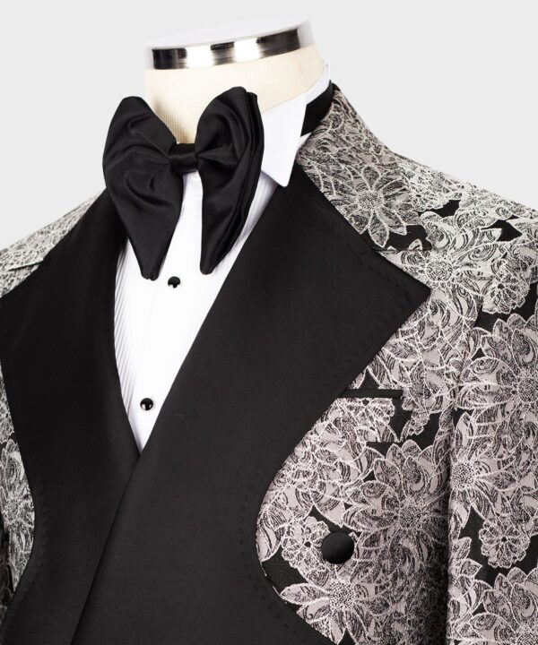 Deluxe Tuxedo Suit - Image 2