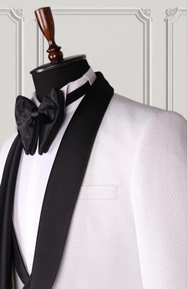 Classic Tuxedo Suit - Image 2
