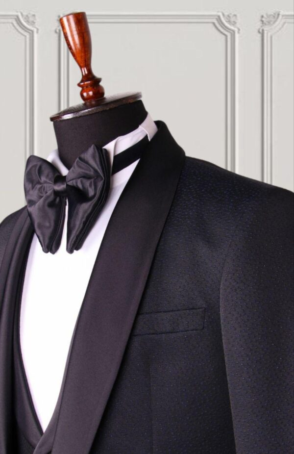 Classic Tuxedo Suit - Image 2