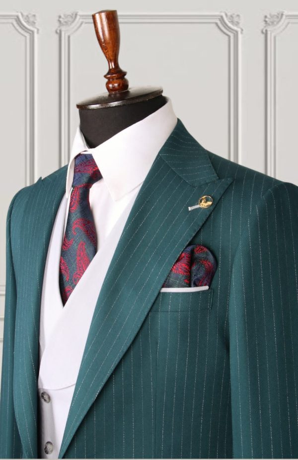 Classic Three-piece Suit - Image 2