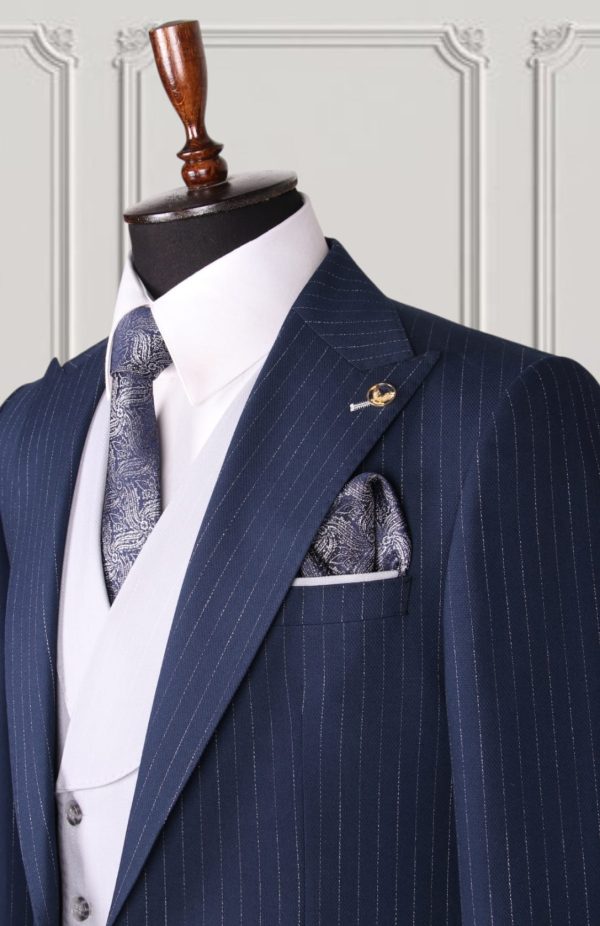Classic Three-piece Suit - Image 2