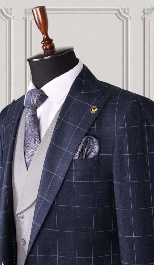 Classic Three-piece Suit - Image 2