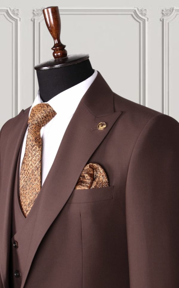Classic Three-piece Suit - Image 2