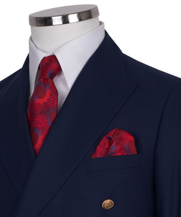 Classic Double-Breasted Suit - Image 4