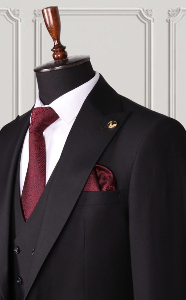 Classic Three-piece Suit - Image 2