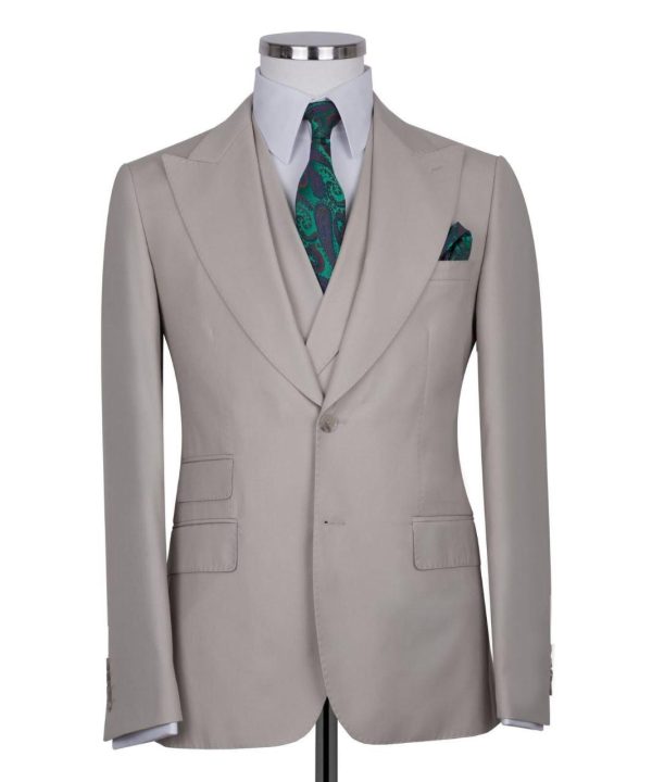 Classic Three-piece Suit - Image 3