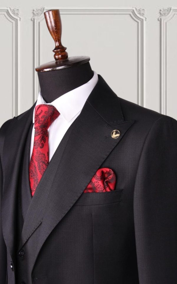 Classic Three-piece Suit - Image 2