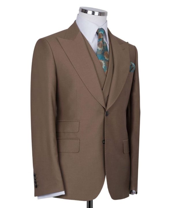Classic Three-piece Suit - Image 5