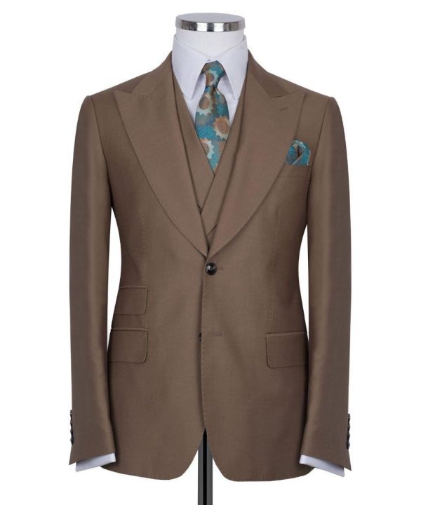 Classic Three-piece Suit - Image 3