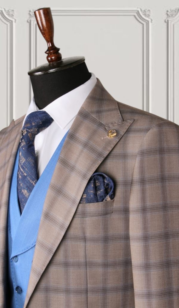 Classic Three-piece Suit - Image 2