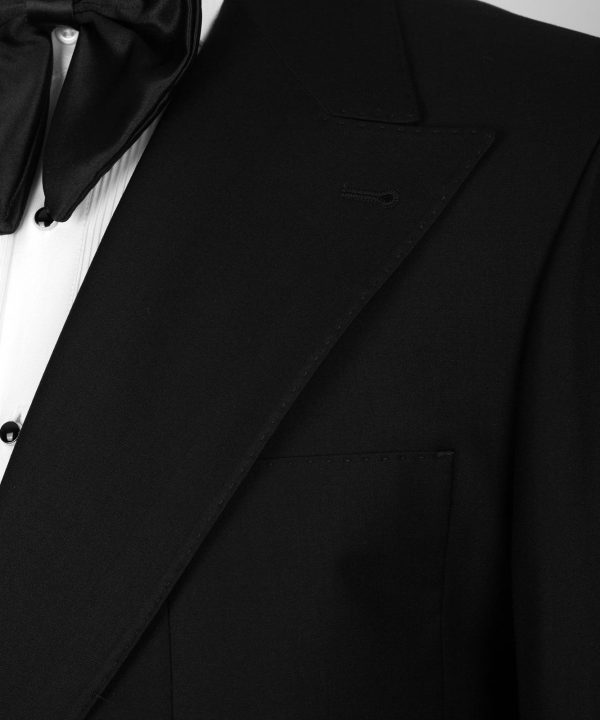 Classic Tuxedo Suit - Image 4