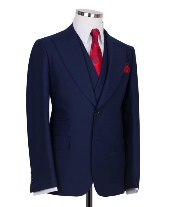 Classic Three-piece Suit - Image 5