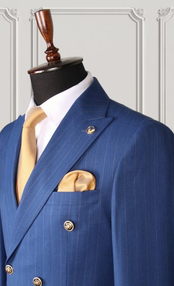Classic Double-Breasted Suit - Image 2