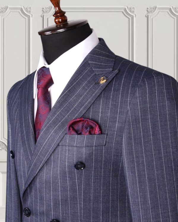 Classic Double-breasted Suit - Image 2