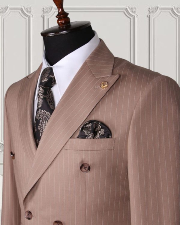 Classic Double-breasted Suit - Image 2