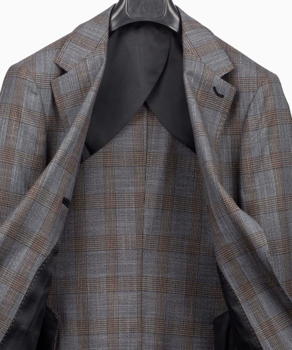 Classic Double-breasted Suit - Image 2